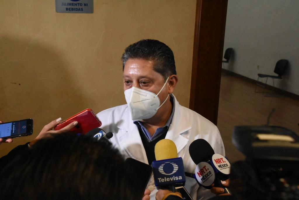Aplicarán mil vacunas entre personal médico y de la salud en la clínica 7 del IMSS
