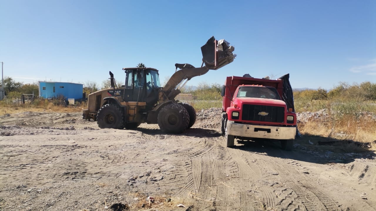 Destruyen 40 viviendas irregulares en Nueva Rosita