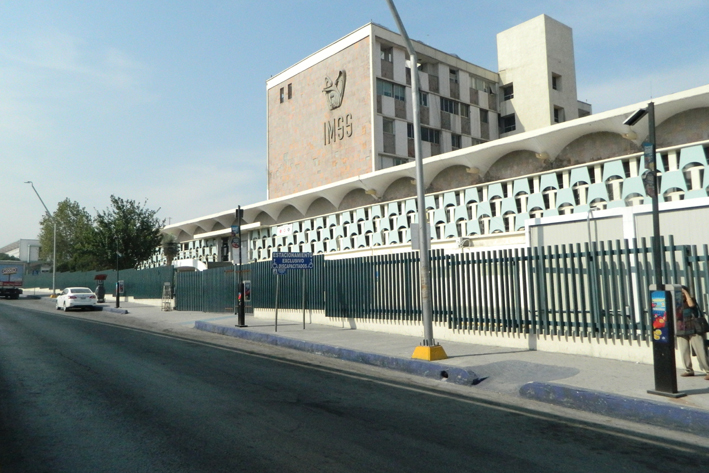 Médicos de la Clínica 7 del IMSS se niegan a la vacuna contra Covid-19