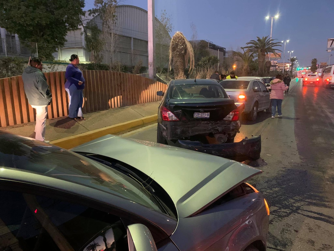 Trabajadores del IMSS chocan en carambola en bulevar de Torreón