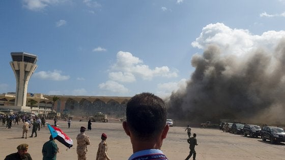 26 muertos en atentado en aeropuerto de Yemen