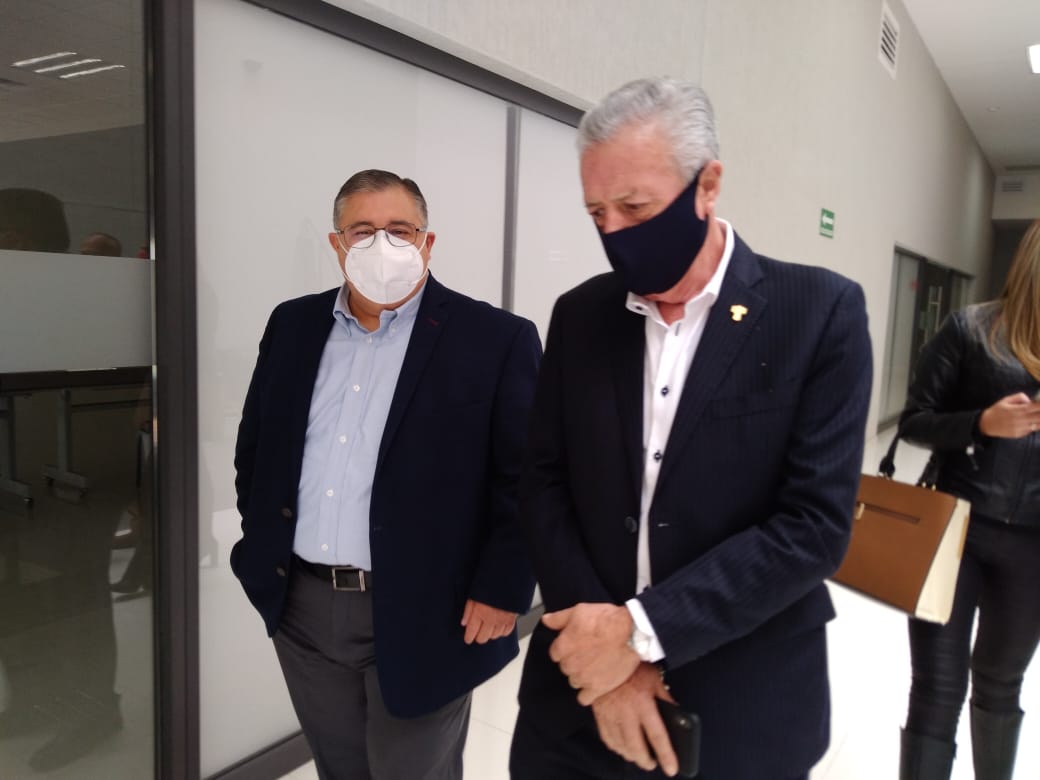 Piden licencia tres empleados municipales de Torreón para sumarse a equipos de campaña