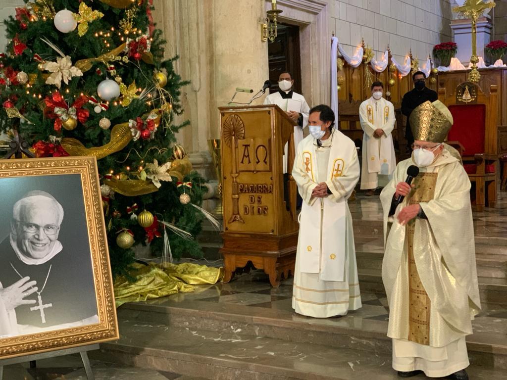 Celebra Fray Raúl Vera 33 años de episcopado