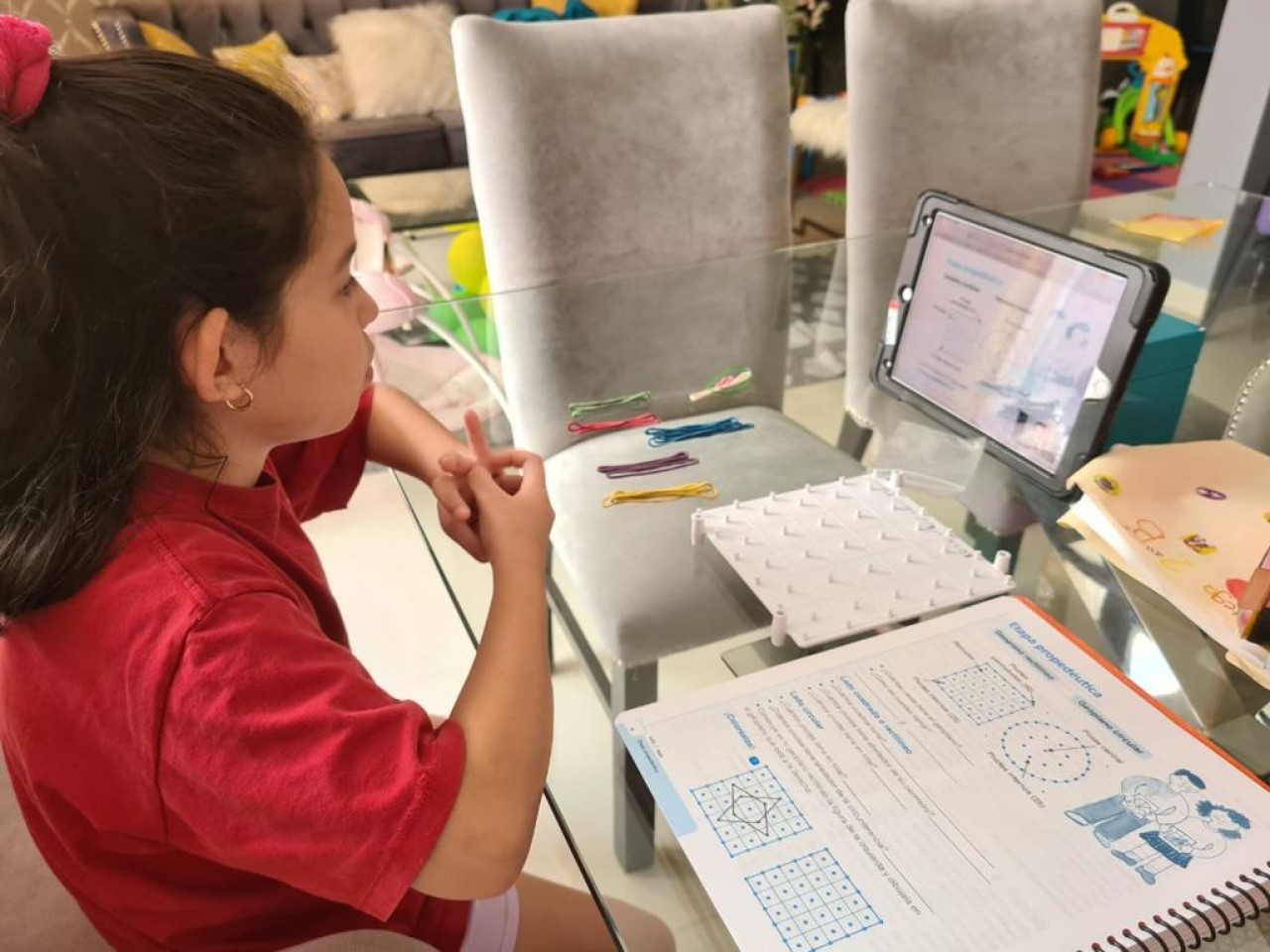 Secretaría de Educación pierde contacto con 30 mil alumnos de nivel básico