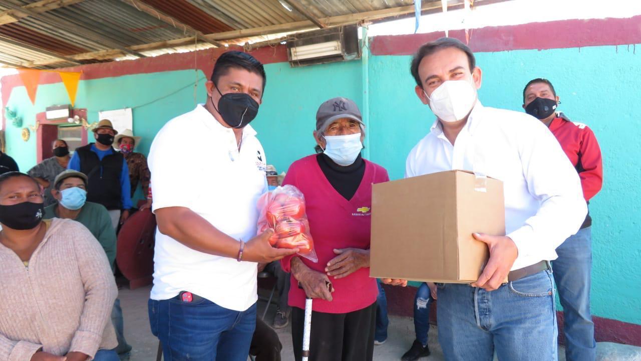 Lleva Álvaro Moreira dispensarios médicos al área rural