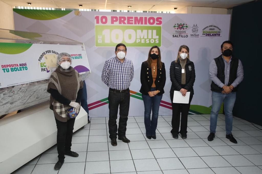 Premia Saltillo a los contribuyentes cumplidos