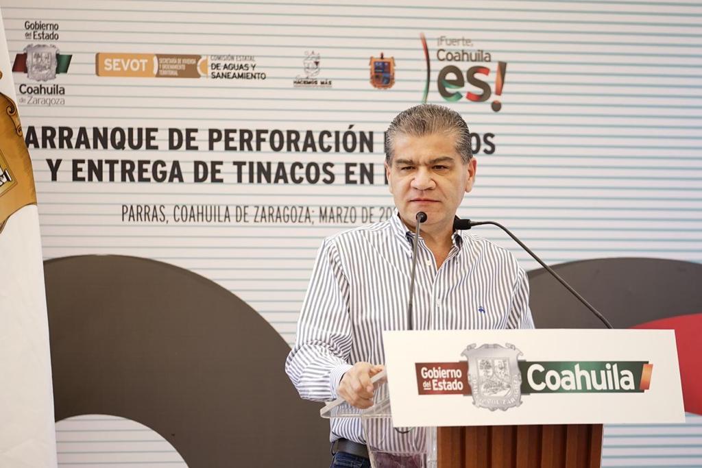 Lleva gobierno estatal agua potable a comunidades alejadas