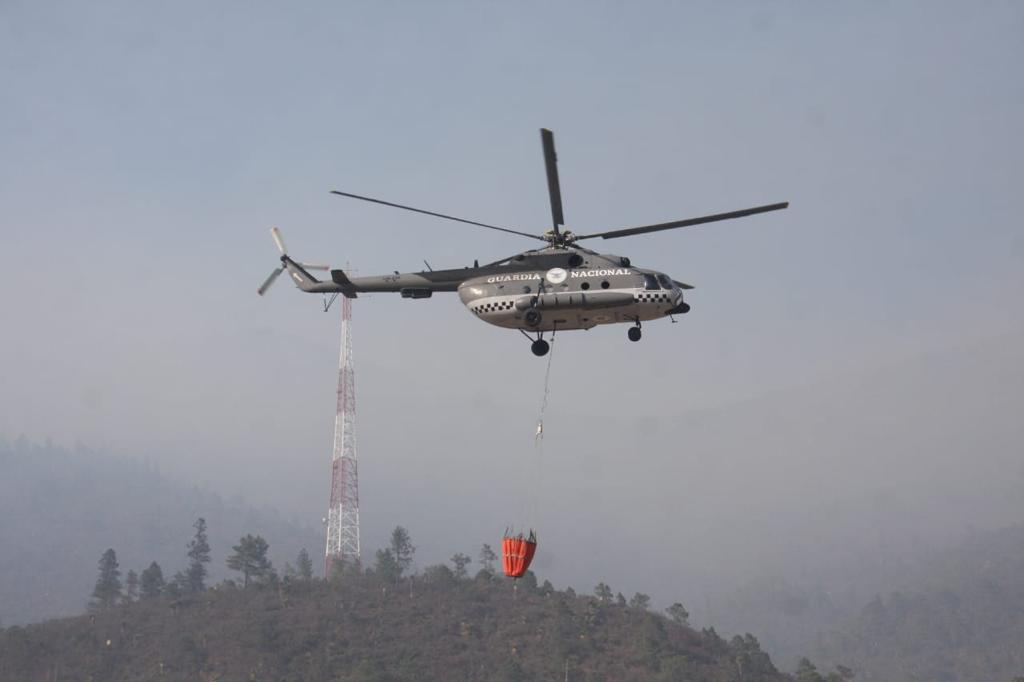 Siguen maniobras para sofocar el incendio; inician investigaciones