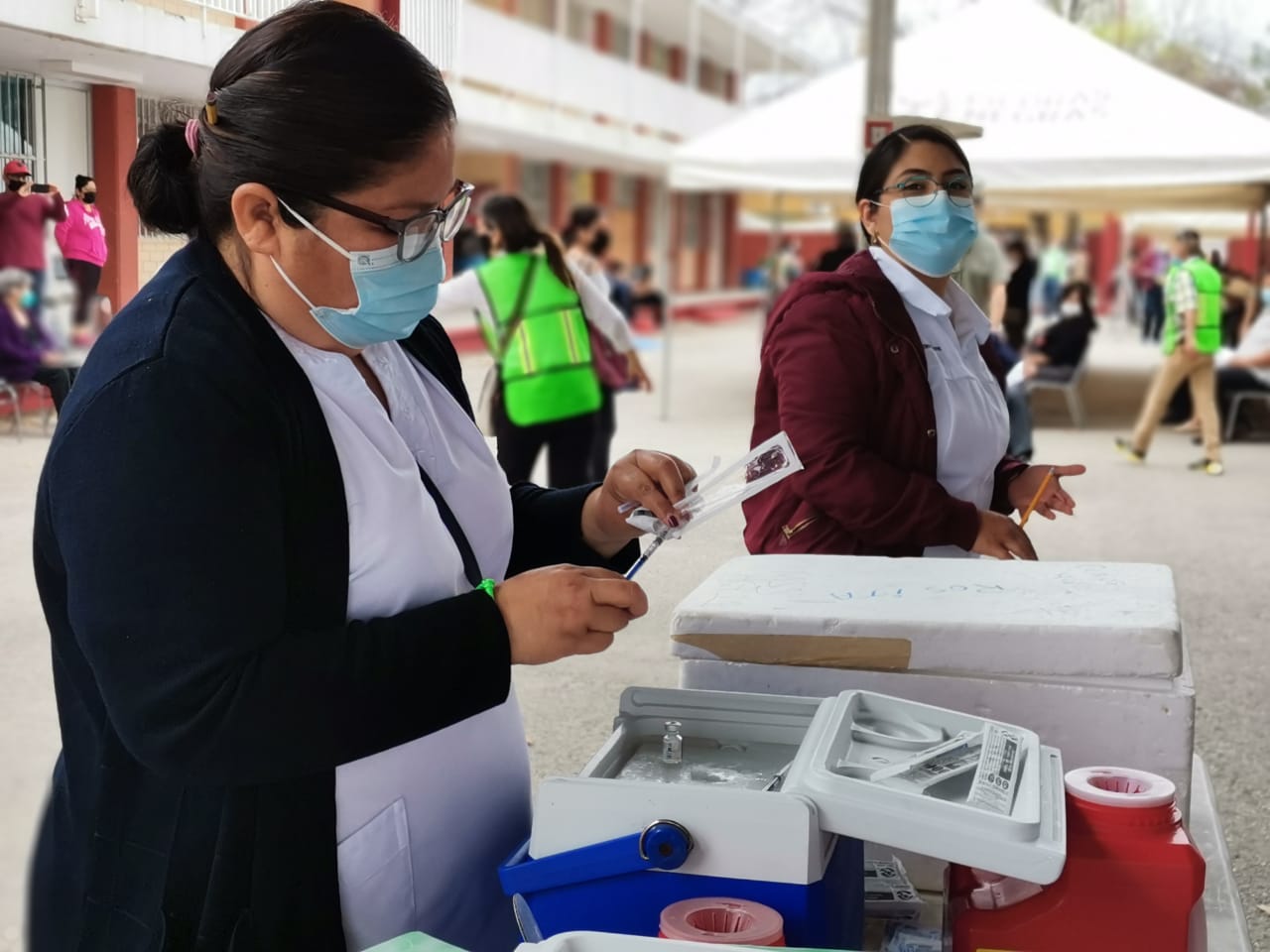 Aplicación de dosis no exime del uso de cubrebocas