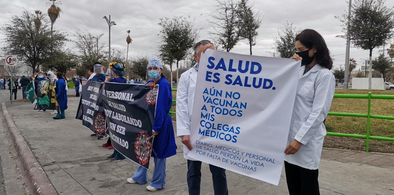 Protestan médicos de Monclova: exigen ser vacunados