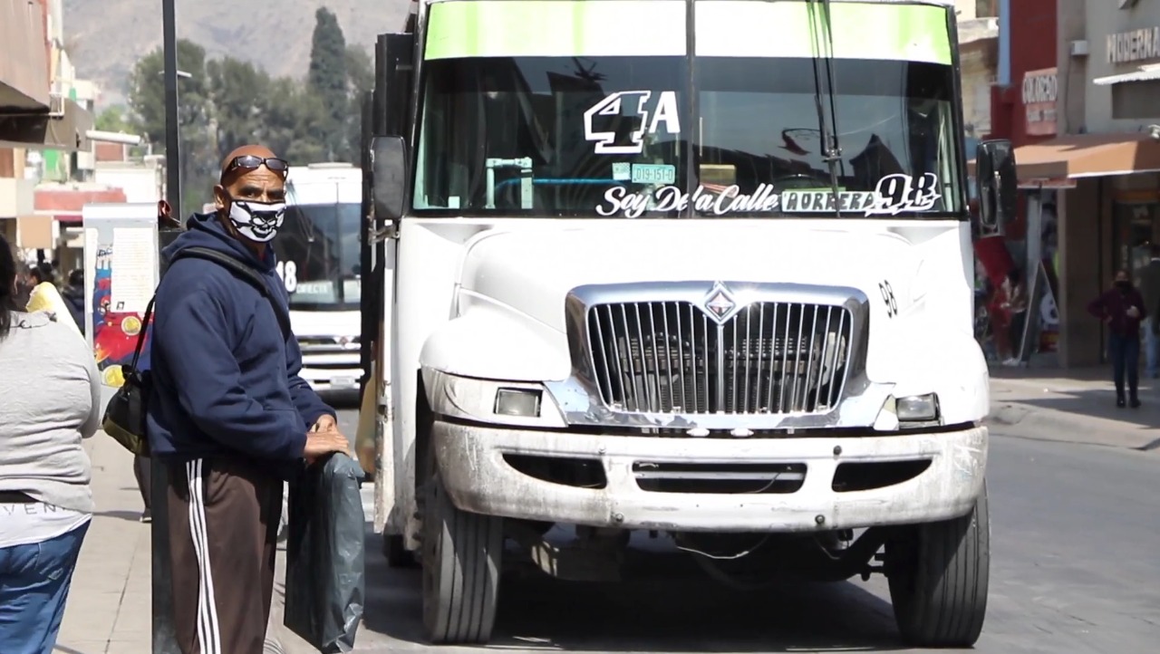 Transporte público, el acoso sobre ruedas