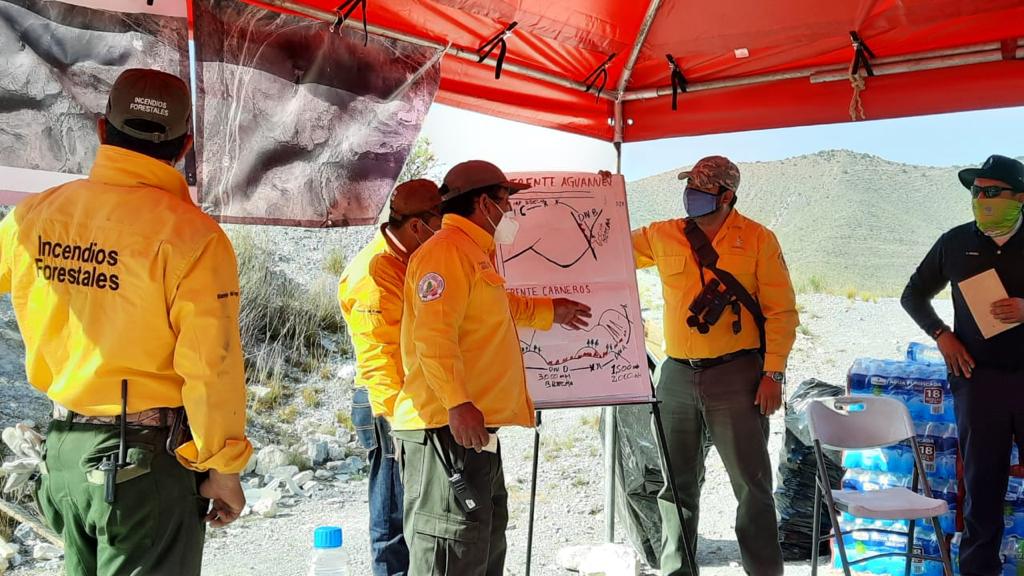 Controlan en su totalidad incendio en Monterreal