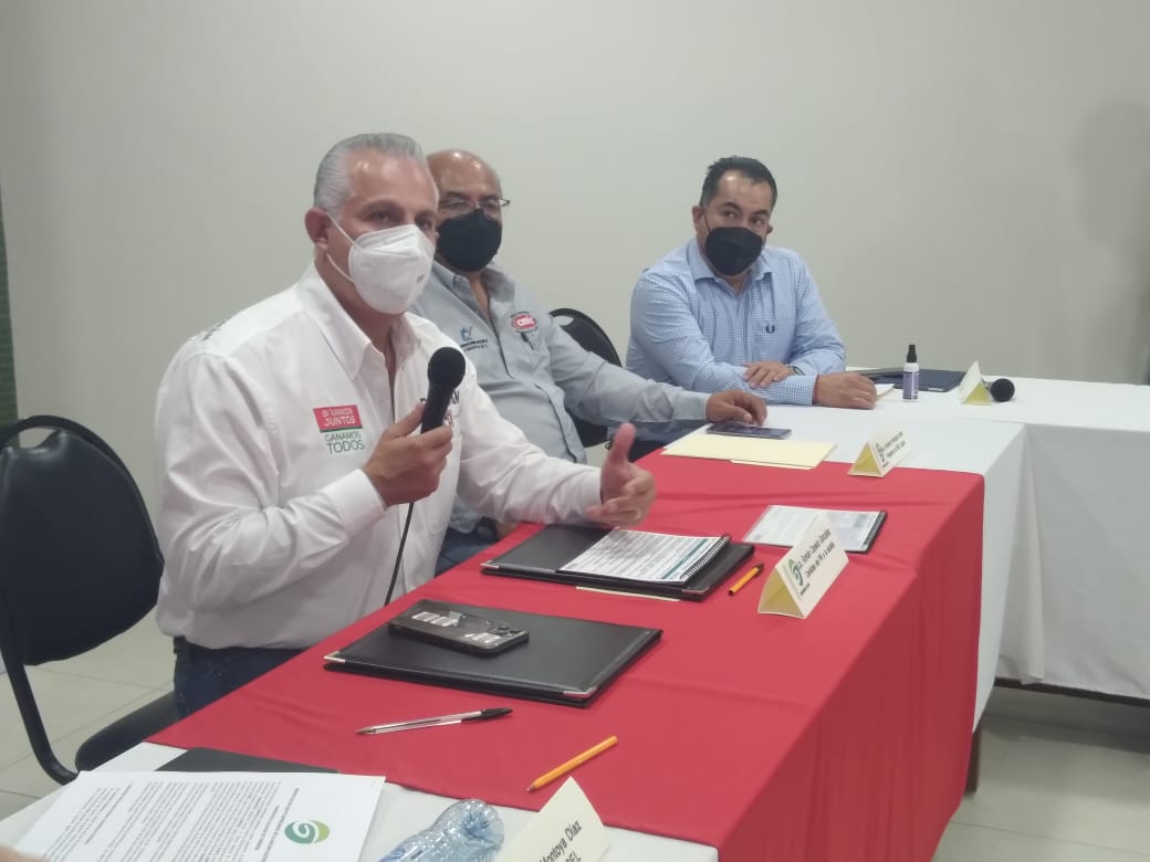 Promete Román Alberto trabajar de la mano con IP