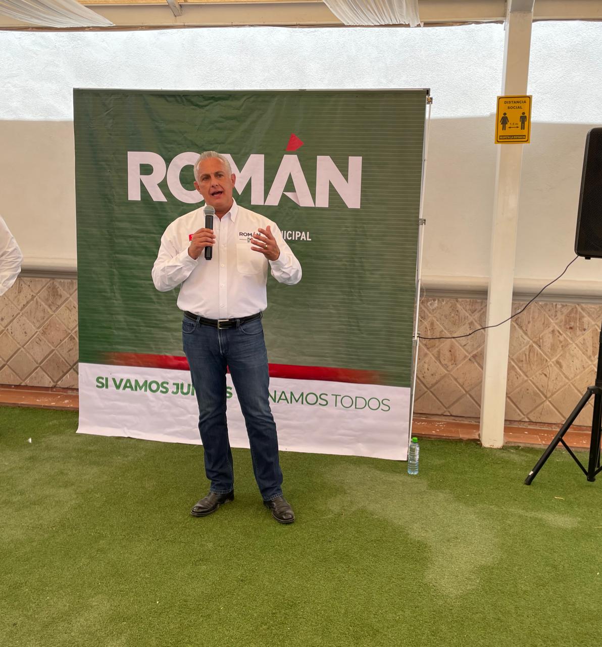 “Torreón no puede seguir creciendo de forma desordenada”: Román Alberto