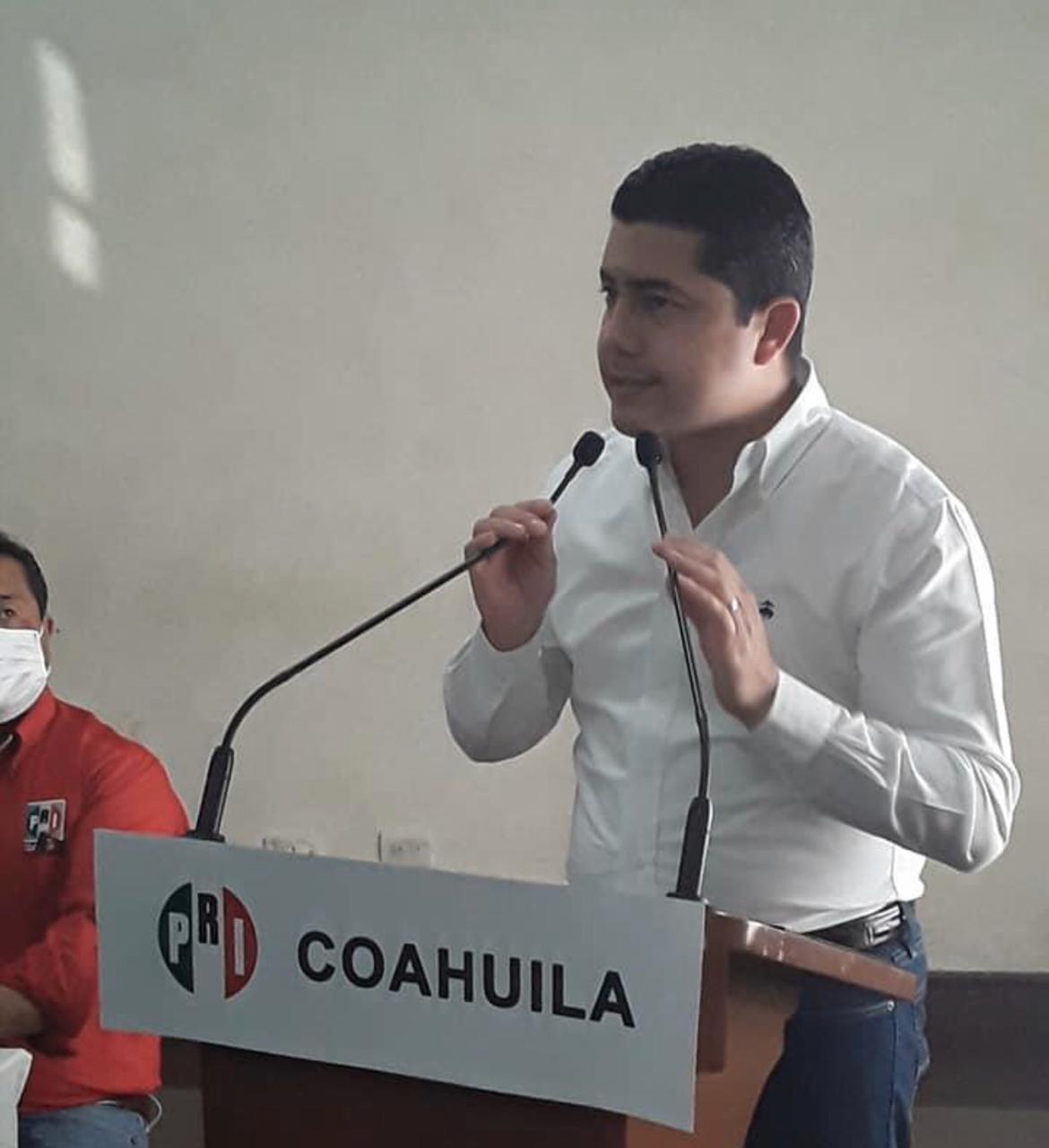 Renuncia alcalde de San Juan de Sabinas al PAN; se incorpora al PRI