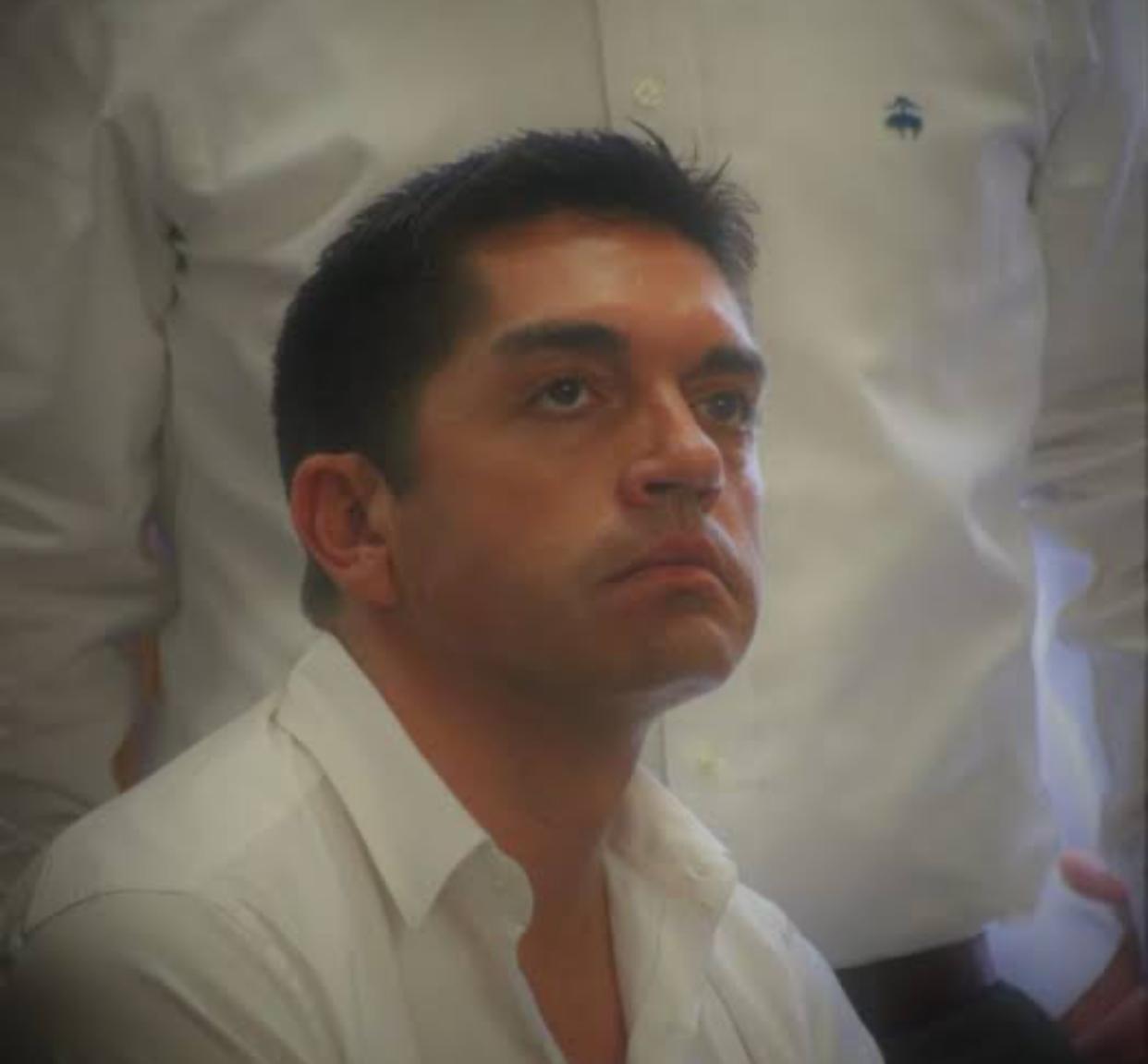 Luis Fernando Salazar no será candidato; ratificará INE sanción