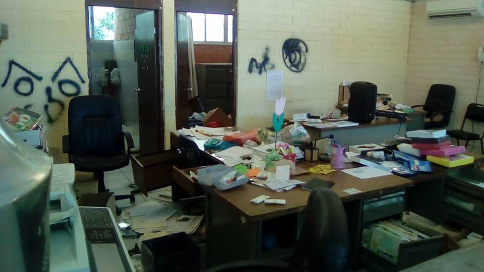 Siguen los robos a planteles educativos