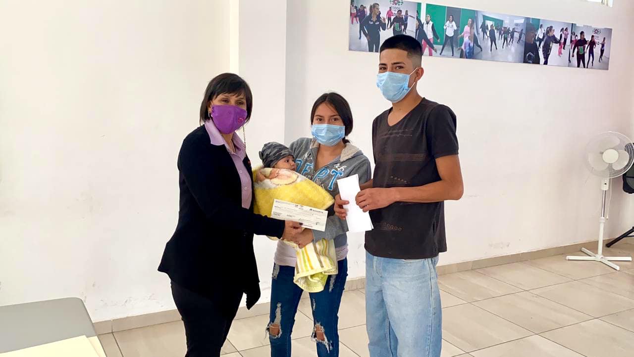 Apoya DIF Saltillo a madres adolescentes