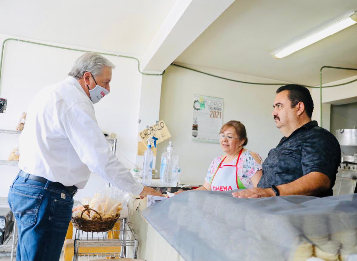 COLONOS DE SALTILLO VAN CON CHEMA FRAUSTRO