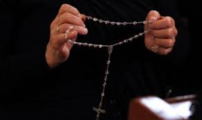 Busca Diócesis de Saltillo nuevo sacerdote exorcista