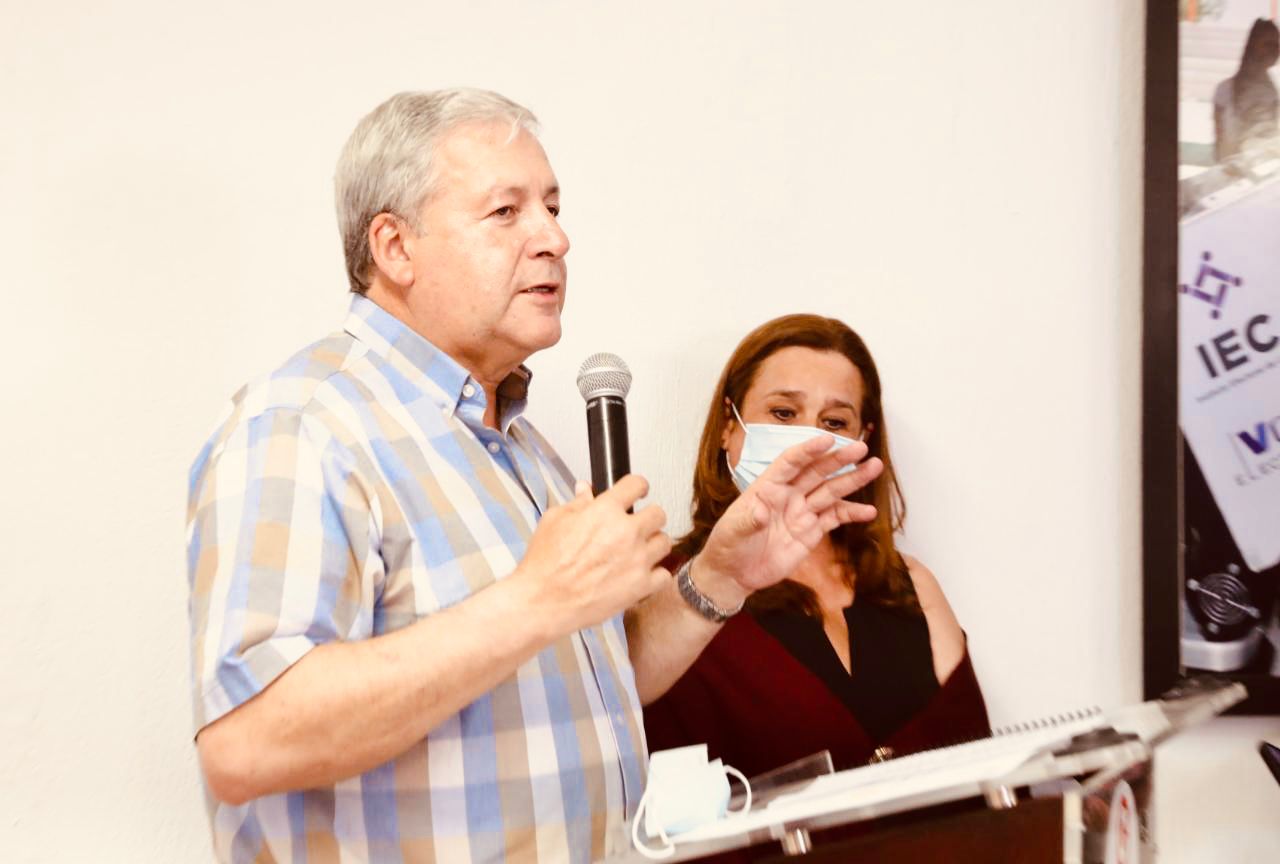 Es tiempo de sumar por Saltillo: Chema Fraustro