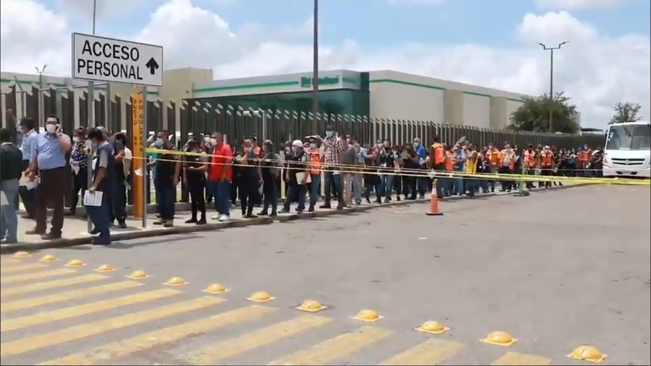 Vacunan en una semana a 64 mil 070 personas entre jóvenes, de 39 y rezagados en Piedras