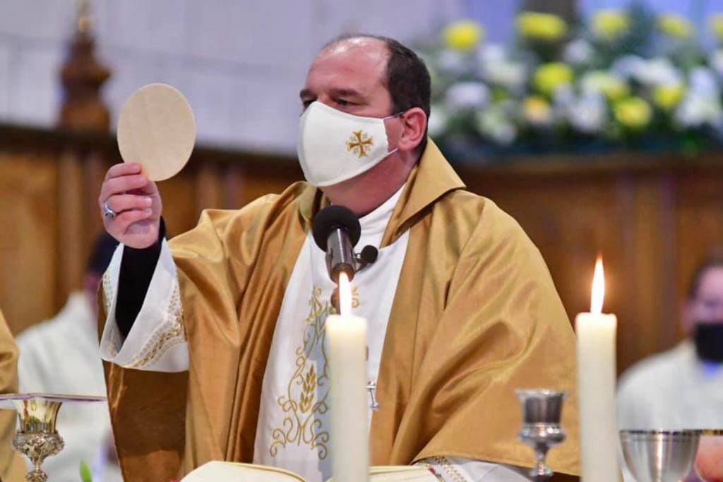 Pide obispo de Saltillo participar a conciencia en Consulta Ciudadana