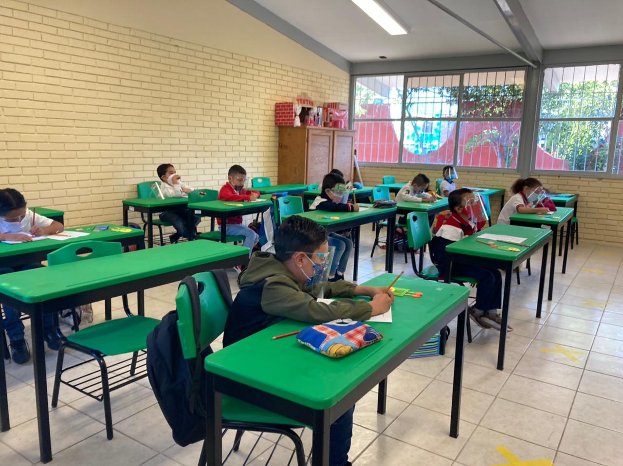 Buscan prevenir contagios de Covid-19 en escuelas