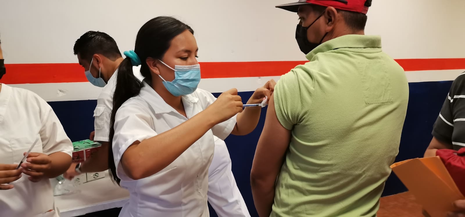 Iniciarán vacunación para los jóvenes de 18 a 29 años en San Juan de Sabinas