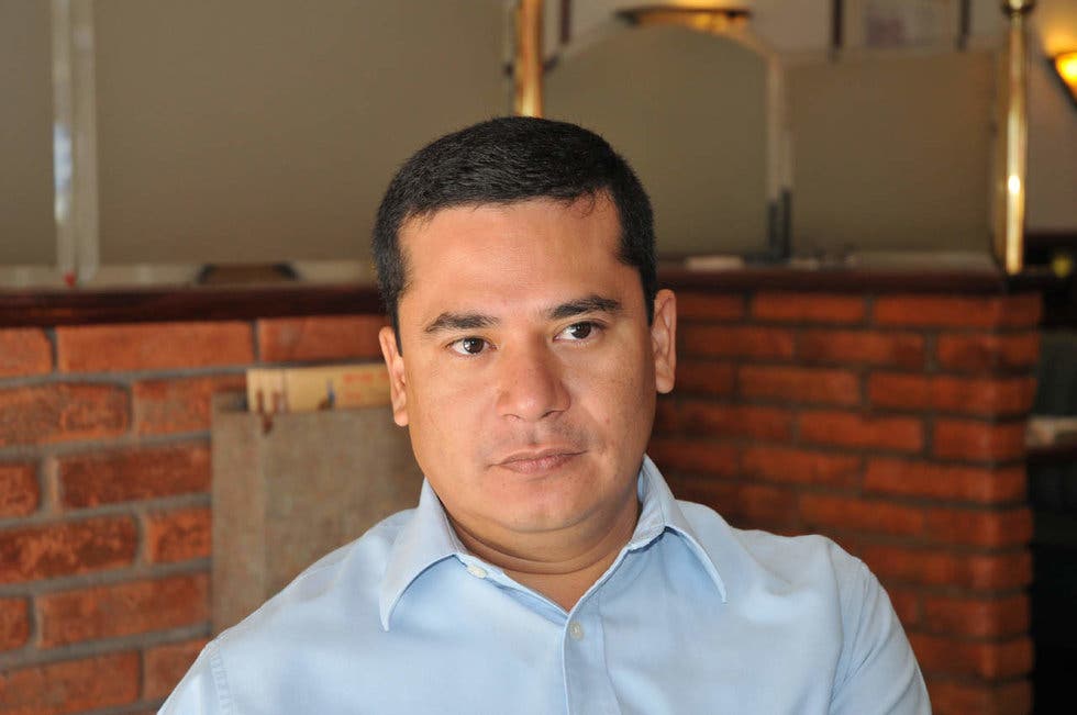 “Ni me va ni me viene”: Reyes Flores Hurtado