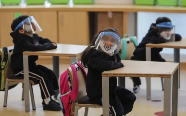 Analizan regreso a clases presenciales