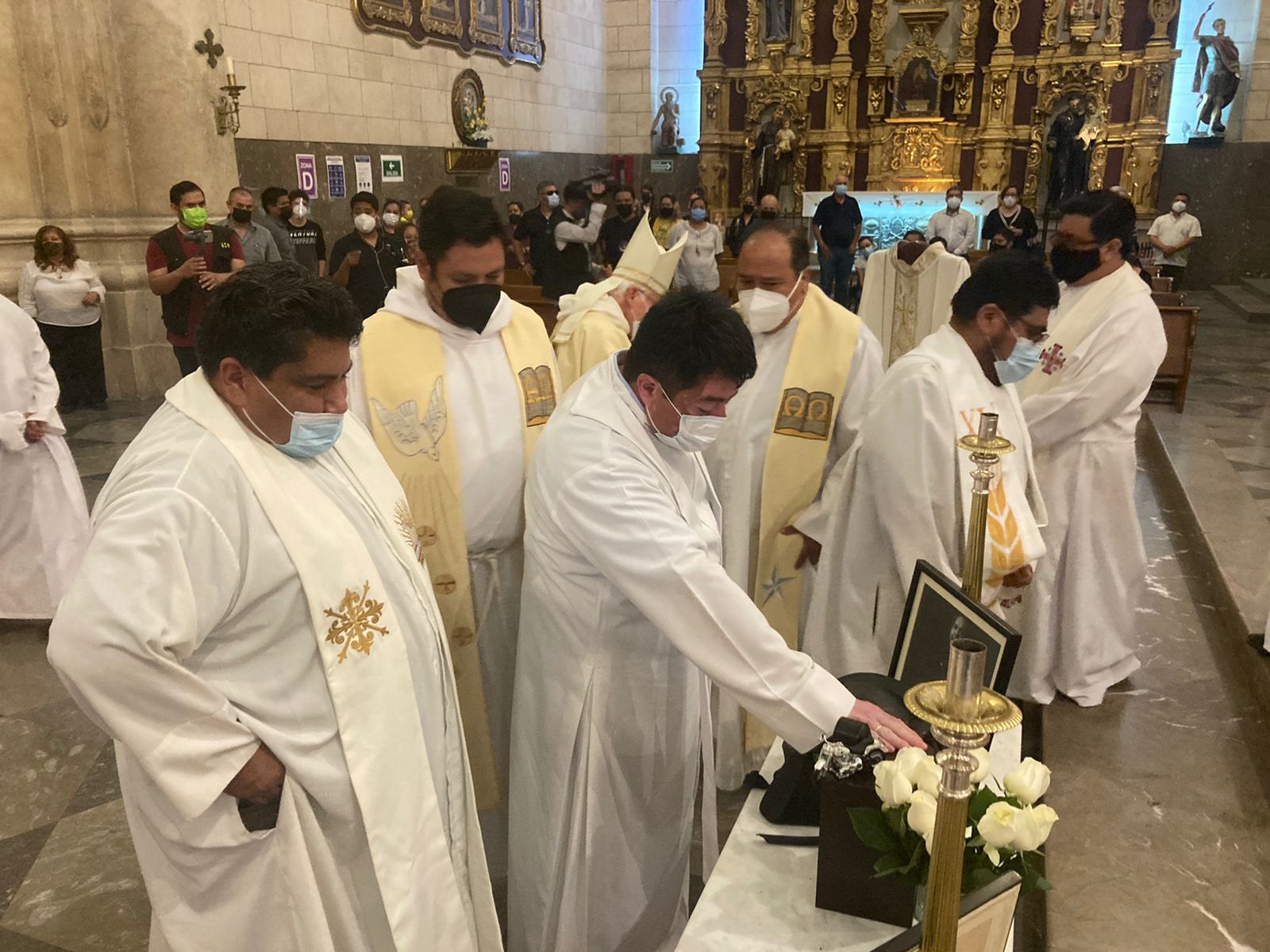 Despiden al padre ‘Gofo’ con emotiva misa