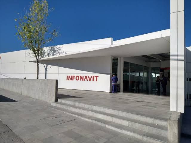 Cierran instalaciones de Infonavit en Saltillo; vuelven a sanitizar oficinas