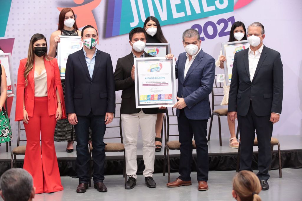 Entrega MARS premio  Estatal de la Juventud 2021