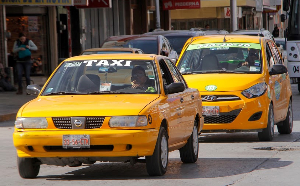 Más de mil taxis operarían con aplicación móvil