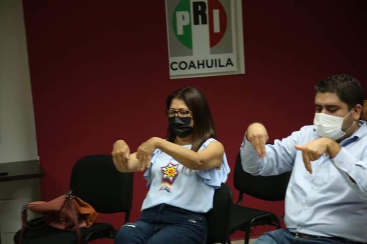 PRI Saltillo comprometido con la inclusión, imparte taller de lengua de señas