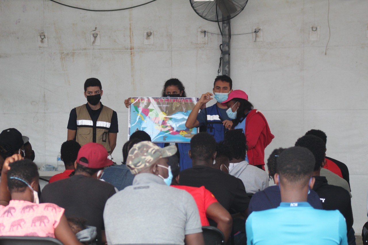 Atiende Comar a migrantes en Acuña