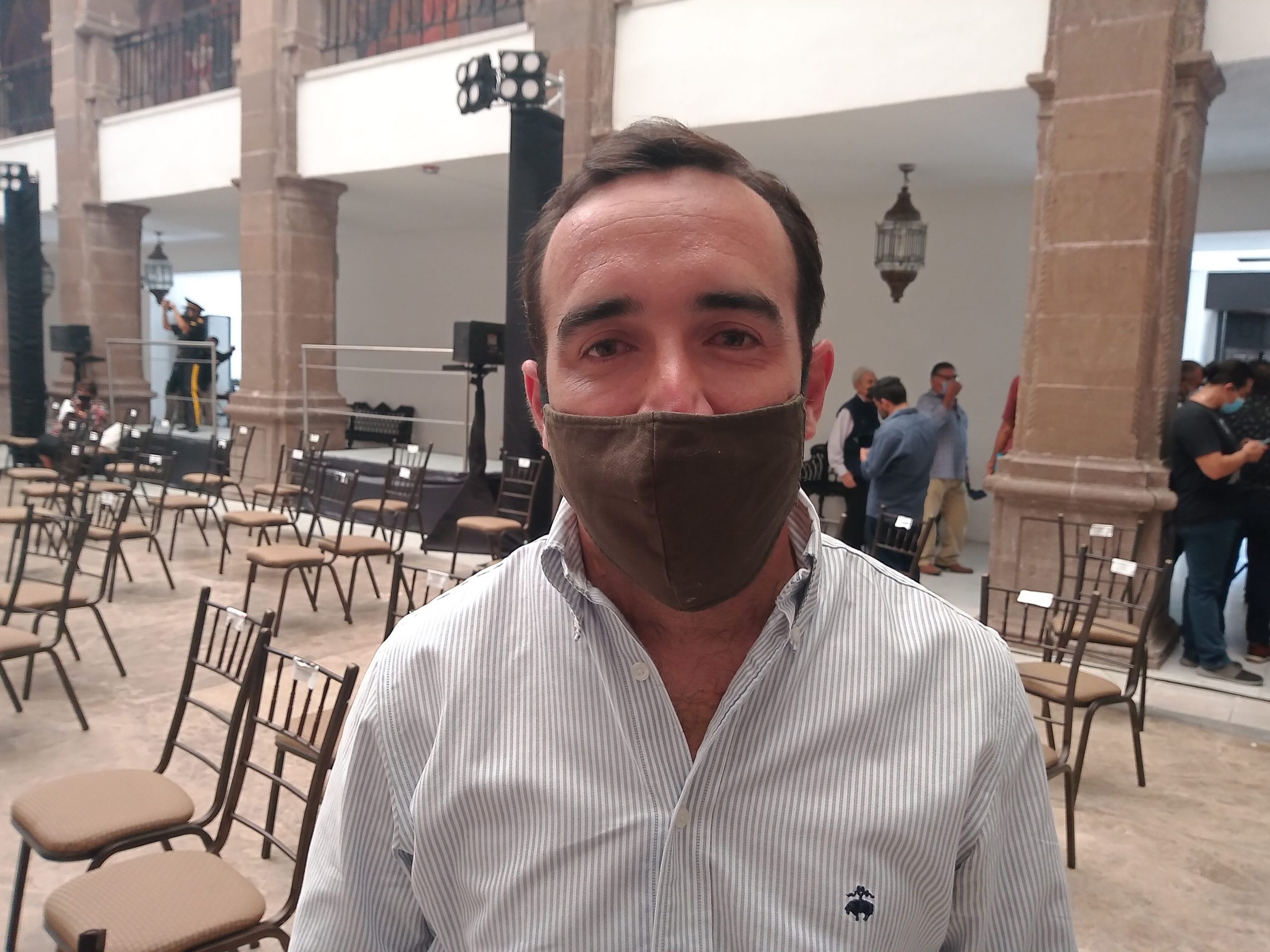 Vacunarán vs Covid al 85% de la fuerza laboral de la Industria