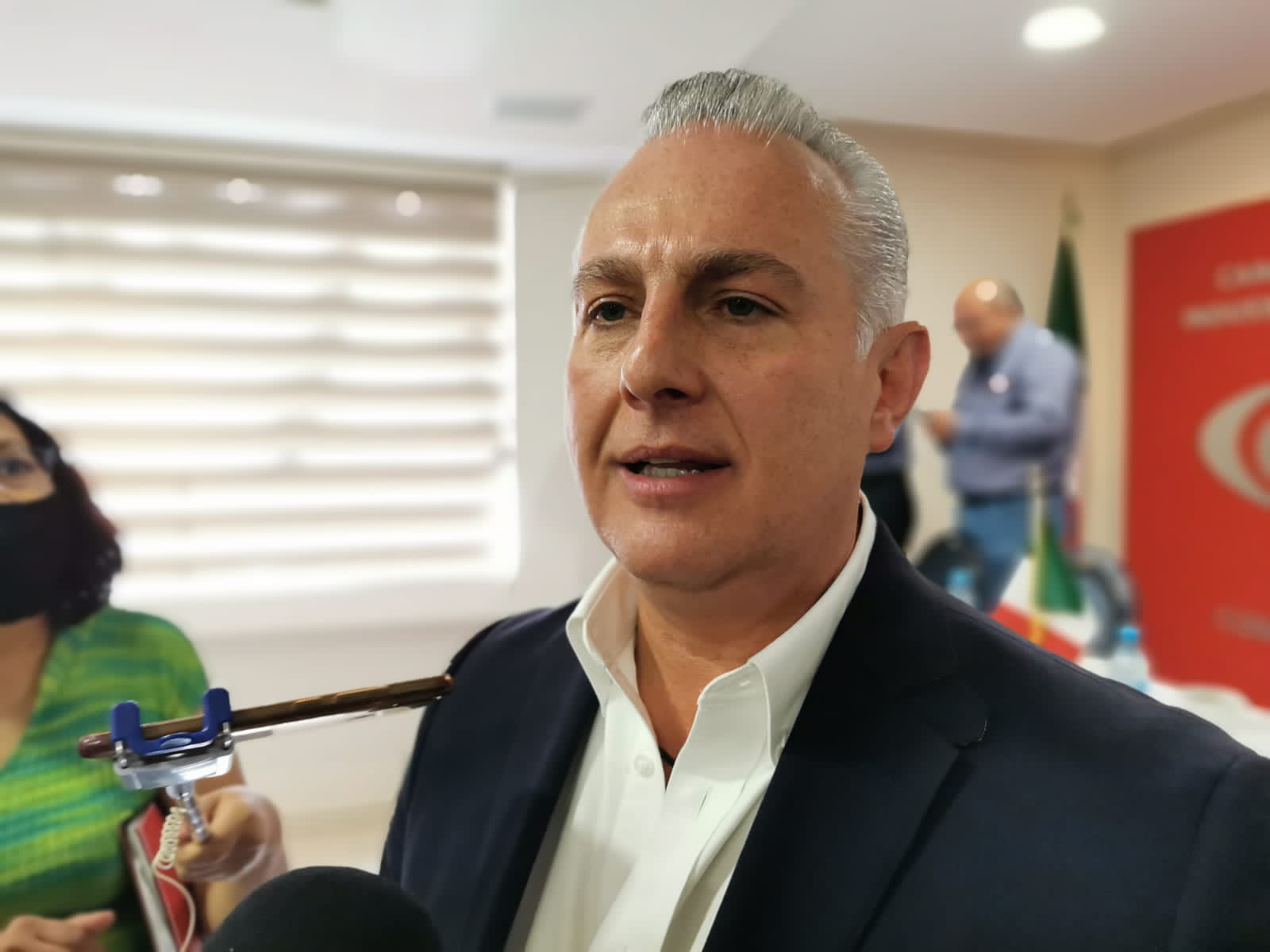 Con cambios, anticipa Román Alberto continuidad del alcoholímetro