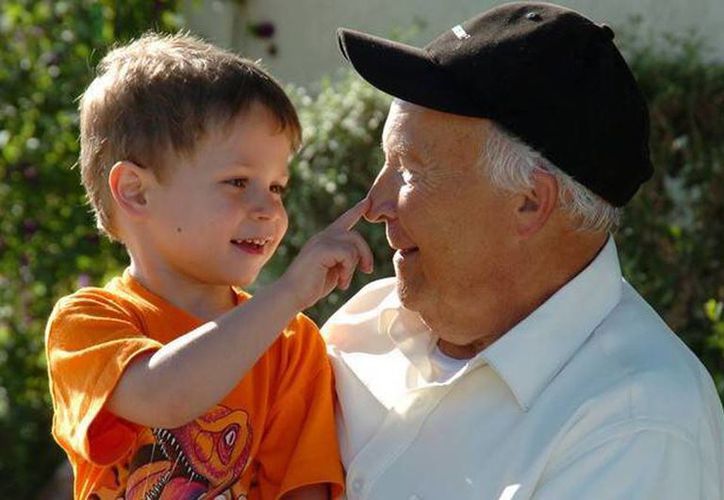 Abuelitos buscan custodia de los nietos por separación de padres