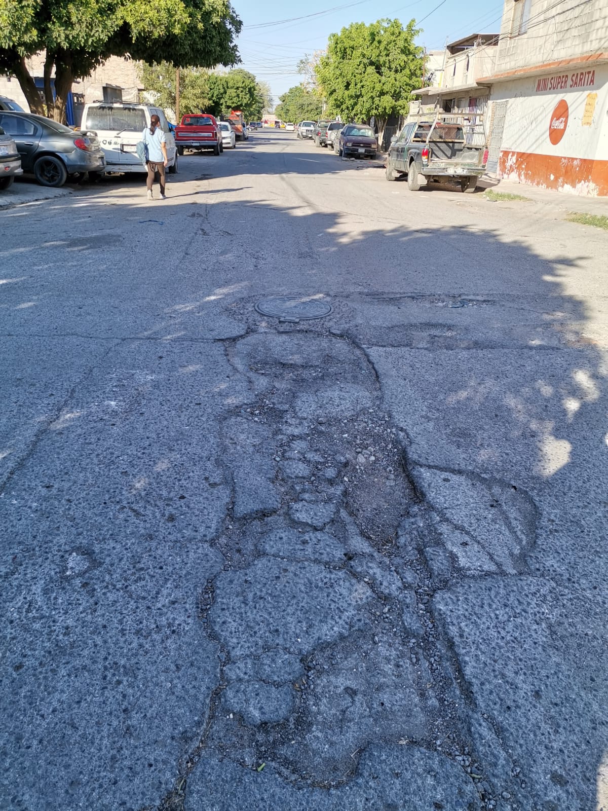 Defiende Zermeño a empresas “consentidas”; niega favoritismos en contratos del SIMV