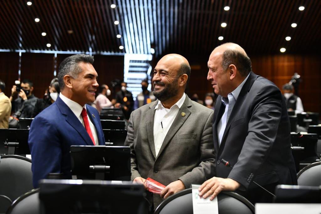 El poder ya le afectó, Presidente, pero usted no manda en el PRI: Rodrigo Fuentes