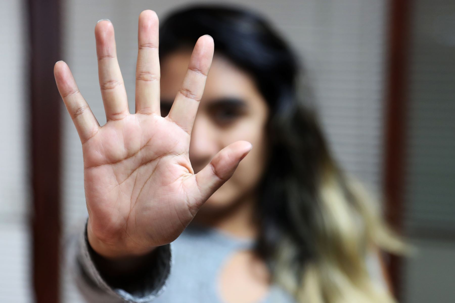 Repuntan llamadas de auxilio de mujeres durante la pandemia