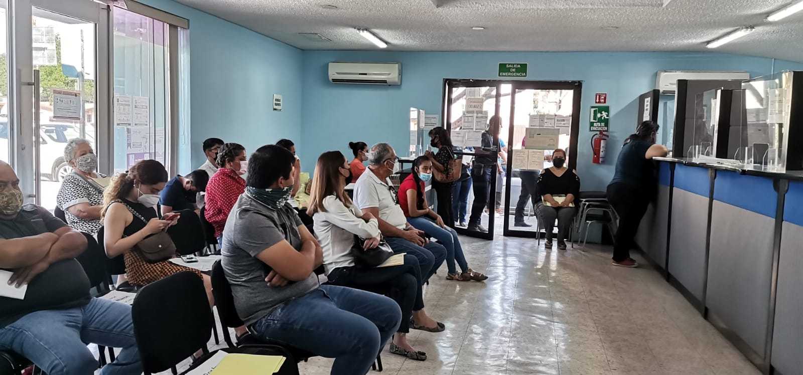 Saturadas, oficinas de la SRE para trámite de pasaportes