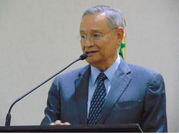FALLECE EL PROFESOR HIGINIO GONZÁLEZ CALDERÓN