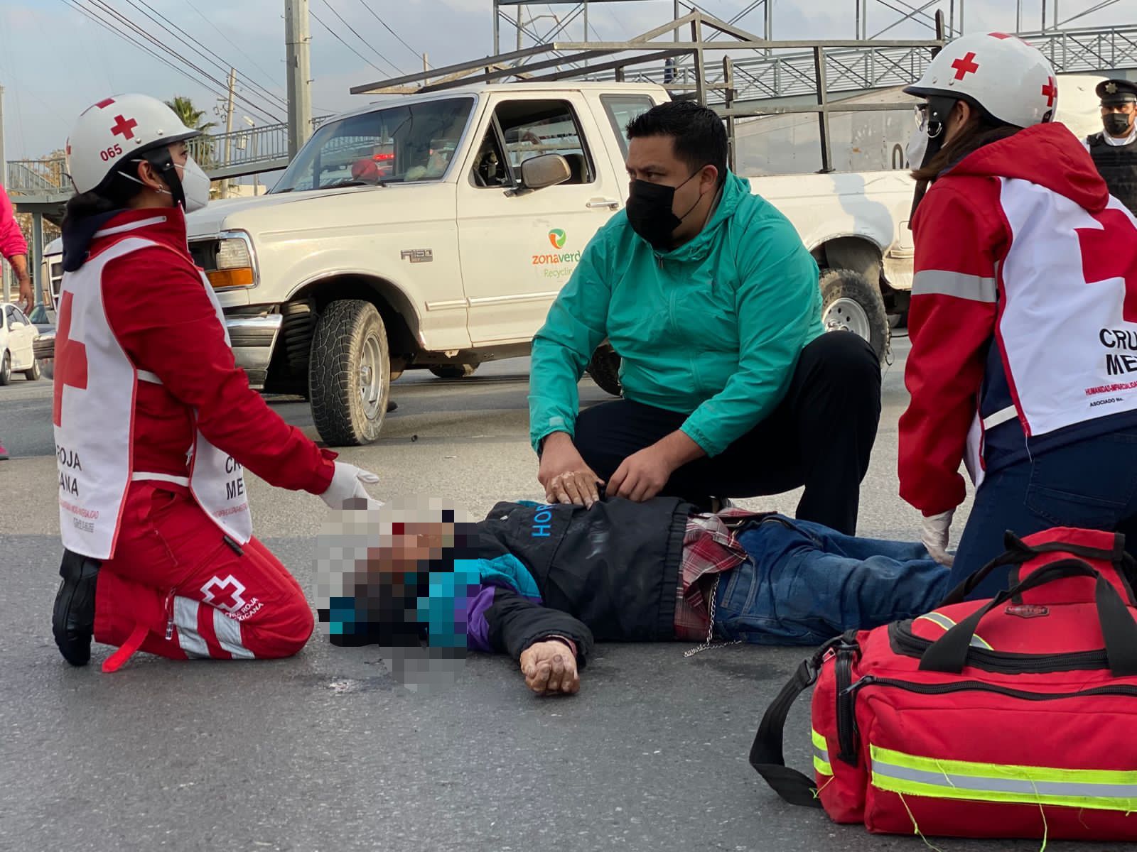 Hombre de la tercera edad pierde la vida al ser atropellado por no usar puente peatonal