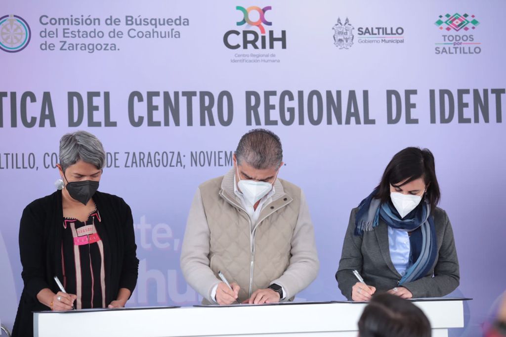 Entregan MARS y Karla Quintana laboratorio de genética en el CRIH