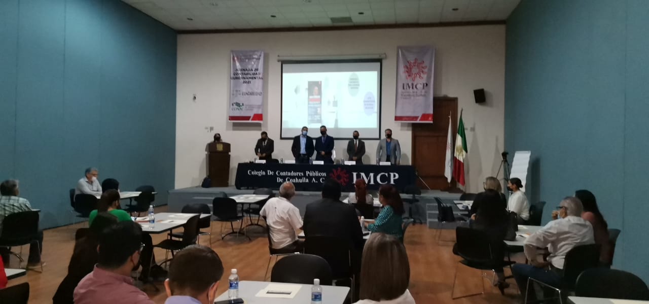 Continúa capacitación a funcionarios públicos