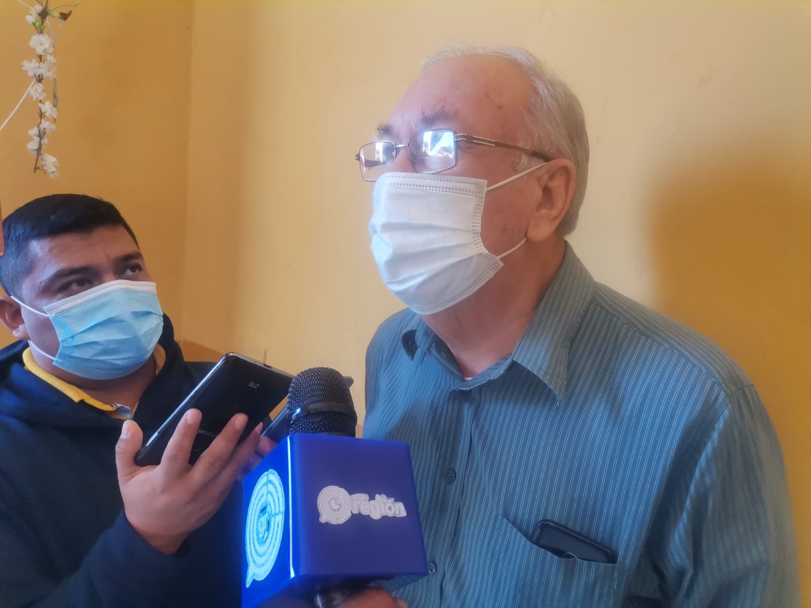 Y los músicos callaron en el día de su festejo