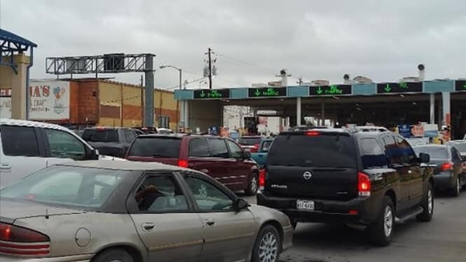 Se alistan puentes internacionales de Eagle Pass para el paso de turistas